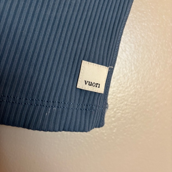 Vuori Rib Crop Tank - Picture 2 of 6